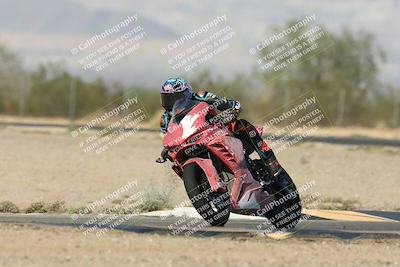 media/Nov-16-2025-Race Pace (Sun) [[8c5fa54630]]/Verified Riders/2-Turn 7 (945am)/